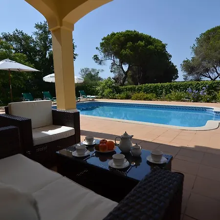 Вилла Bonita By Algarve Holidays Картейра